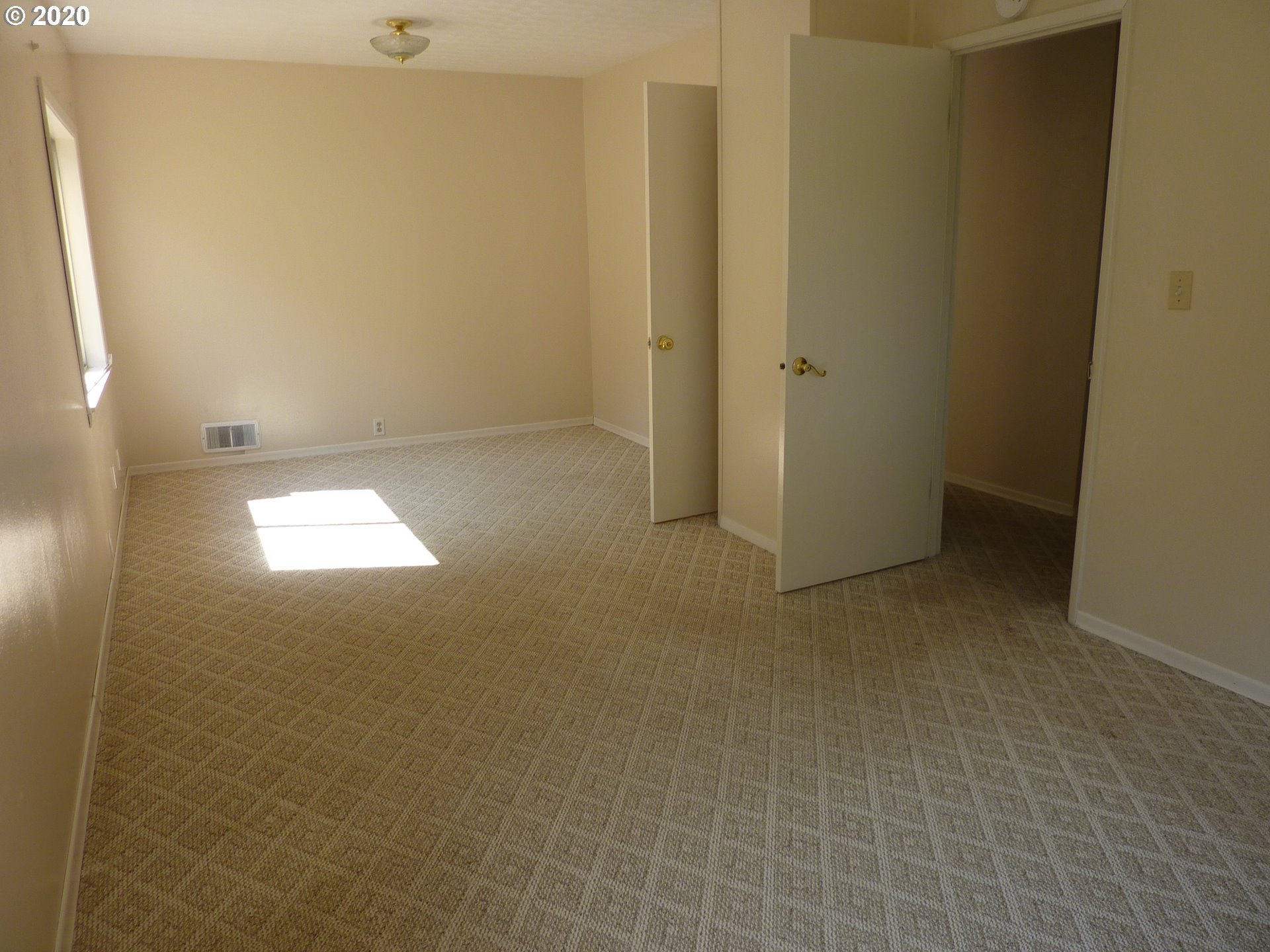 29980 Southeast Lawrence Road Estacada, OR 97023 - Photo 18 of 32 Gallery Image 18