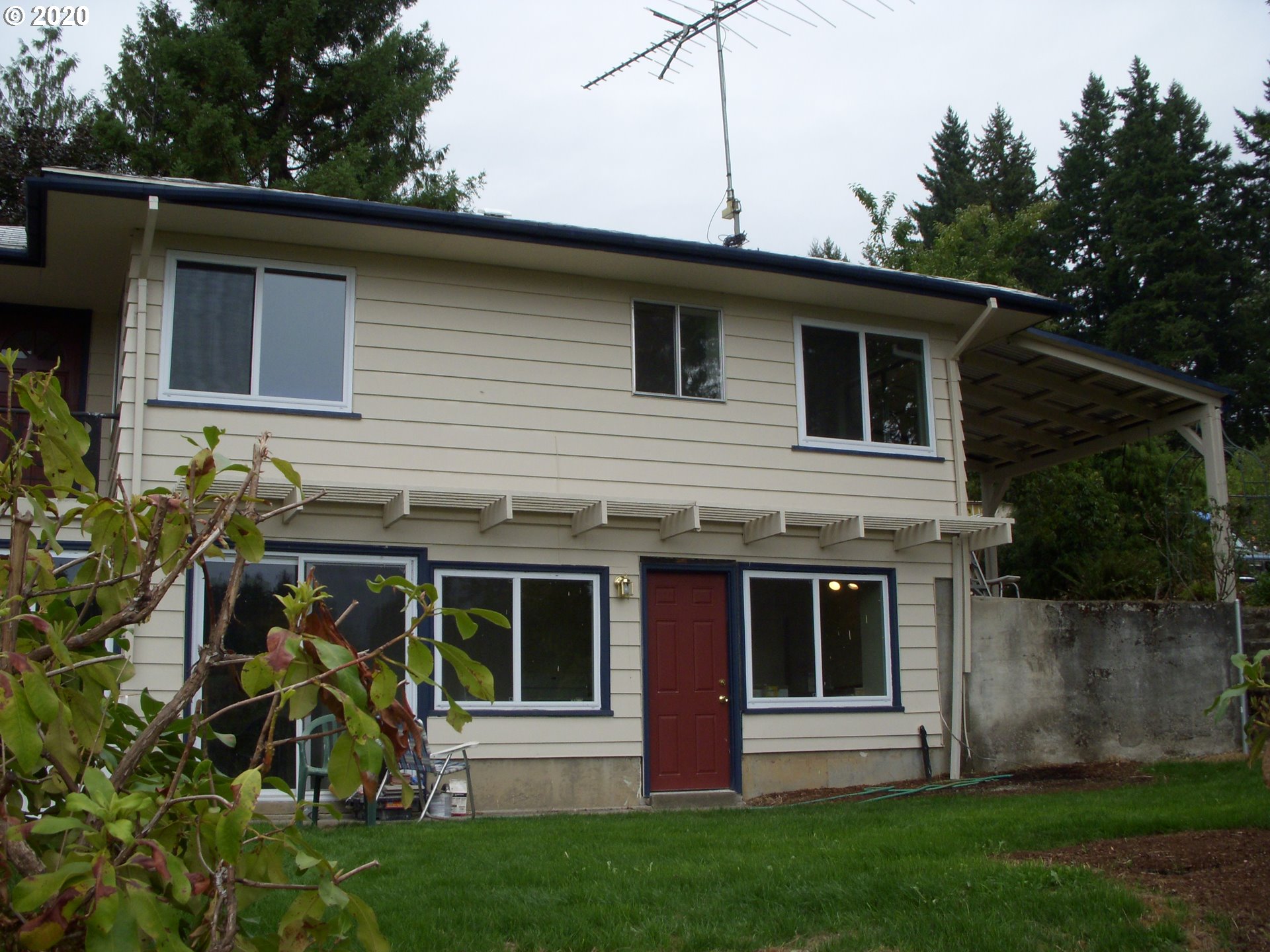 29980 Southeast Lawrence Road Estacada, OR 97023 - Photo 2 of 32 Gallery Image 2