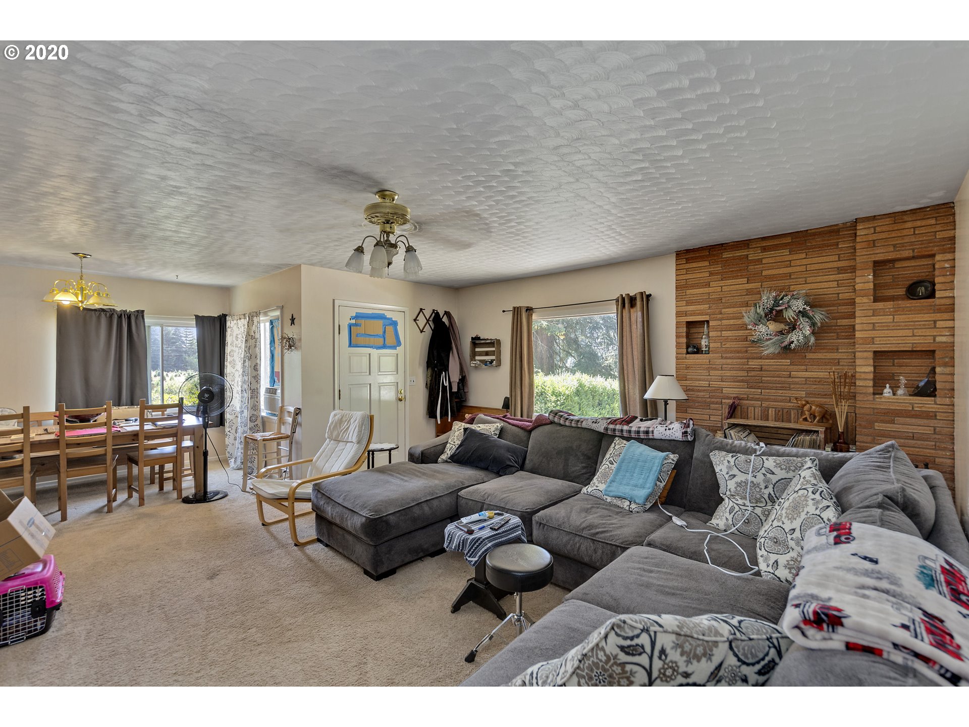 29980 Southeast Lawrence Road Estacada, OR 97023 - Photo 6 of 32 Gallery Image 6