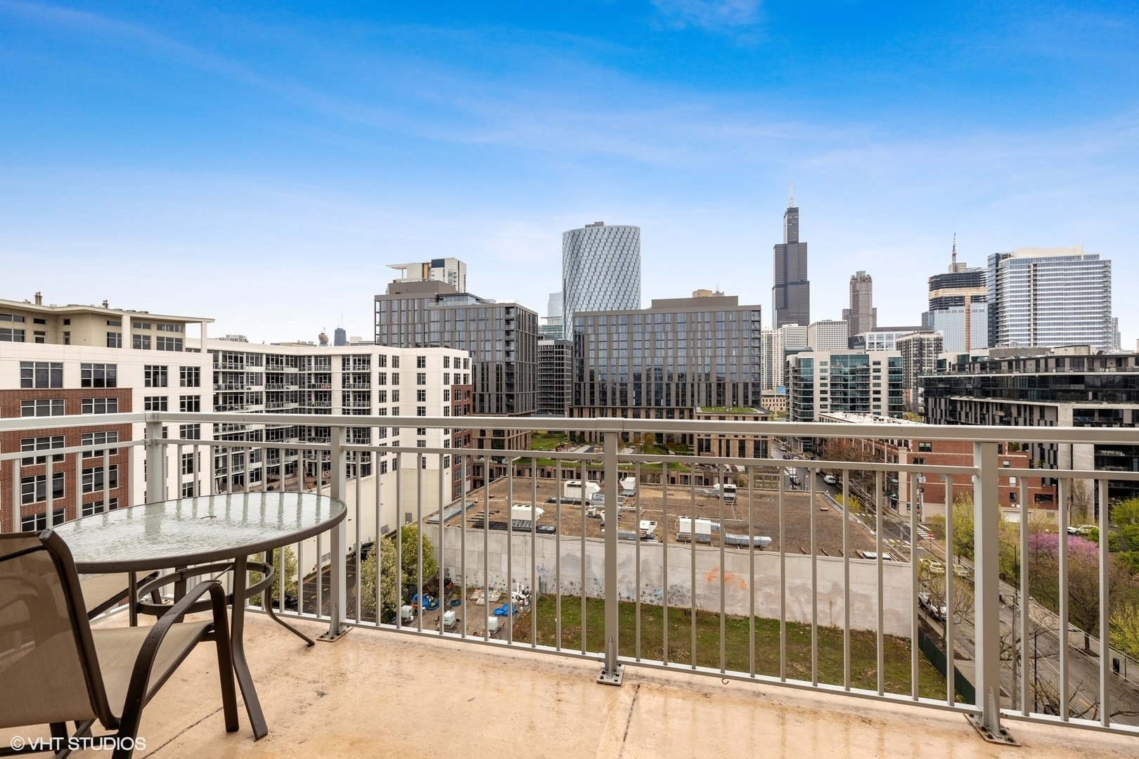 950 West Monroe Street, Unit 901 Chicago, IL 60607 - Photo 18 of 25