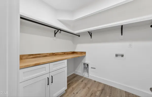 a view of a walk in closet