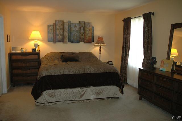 5594 North Coplay Road Whitehall, PA 18052 - Photo 9 of 16 Gallery Image 9