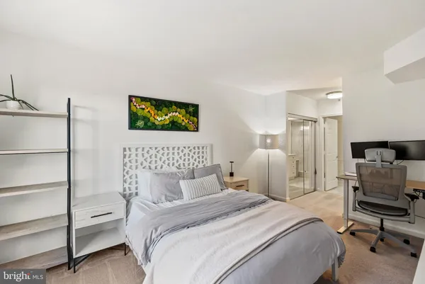 $399,900 | 3101 North Hampton Drive, Unit 1014, Alexandria, VA 22302