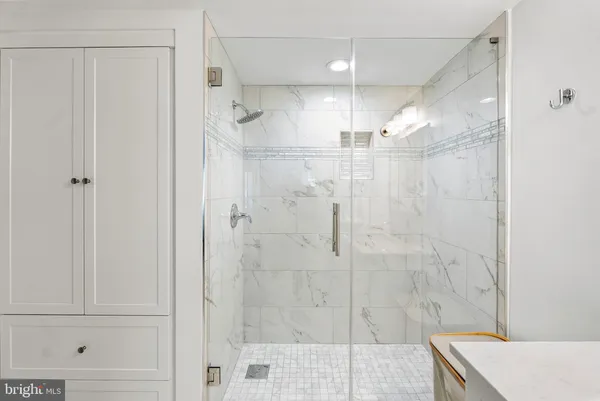 $399,900 | 3101 North Hampton Drive, Unit 1014, Alexandria, VA 22302