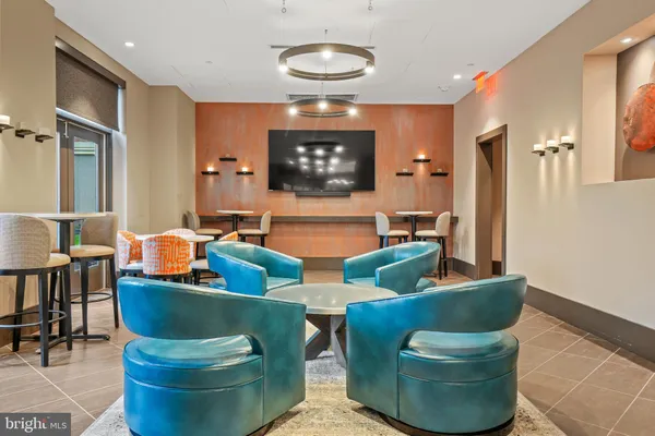 $399,900 | 3101 North Hampton Drive, Unit 1014, Alexandria, VA 22302