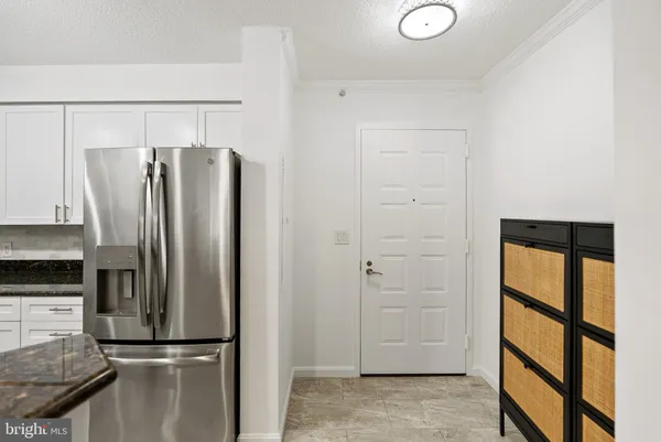 $399,900 | 3101 North Hampton Drive, Unit 1014, Alexandria, VA 22302