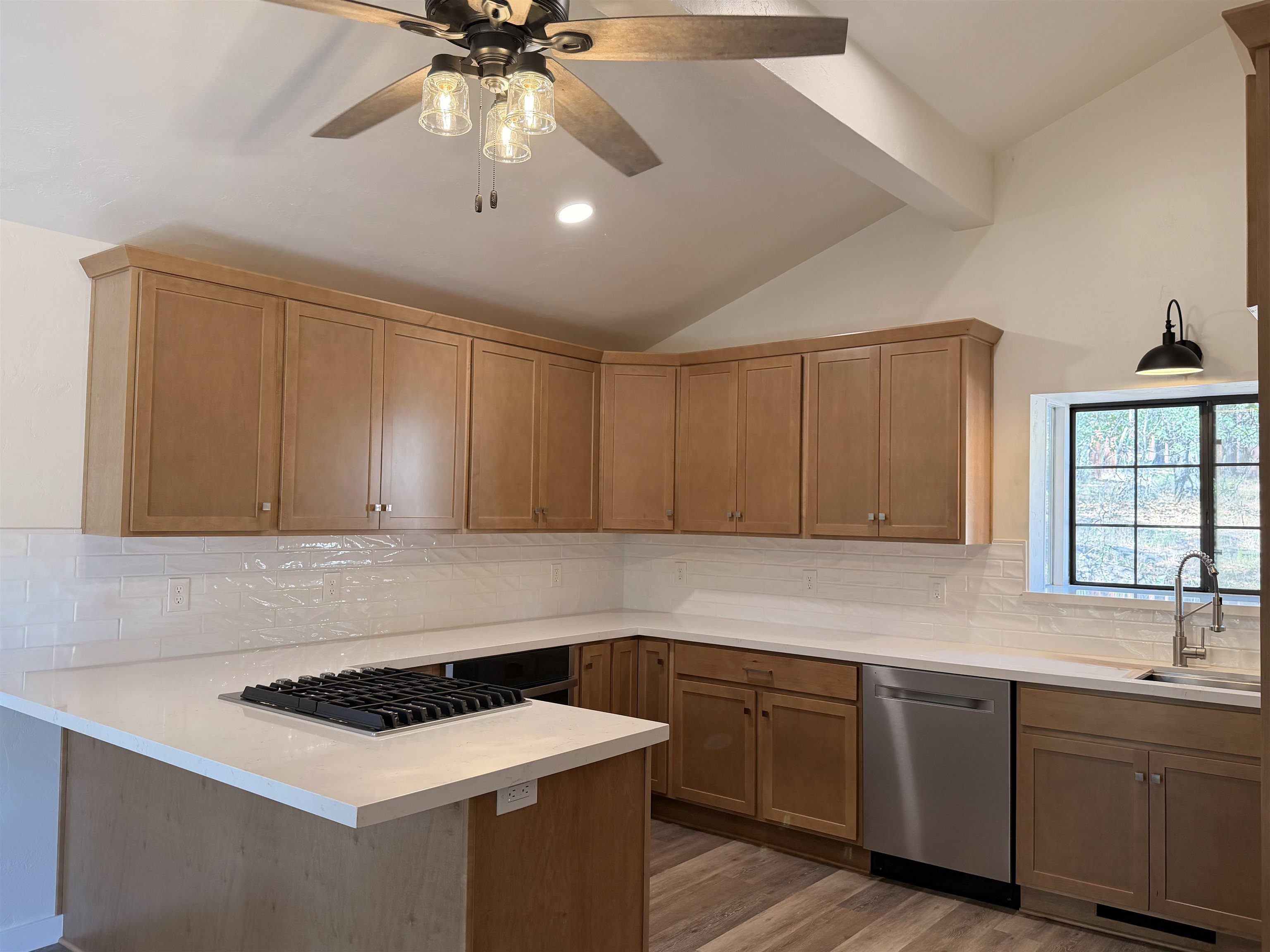 696-515 Cable Line Road Susanville, CA 96130 - Photo 5 of 29