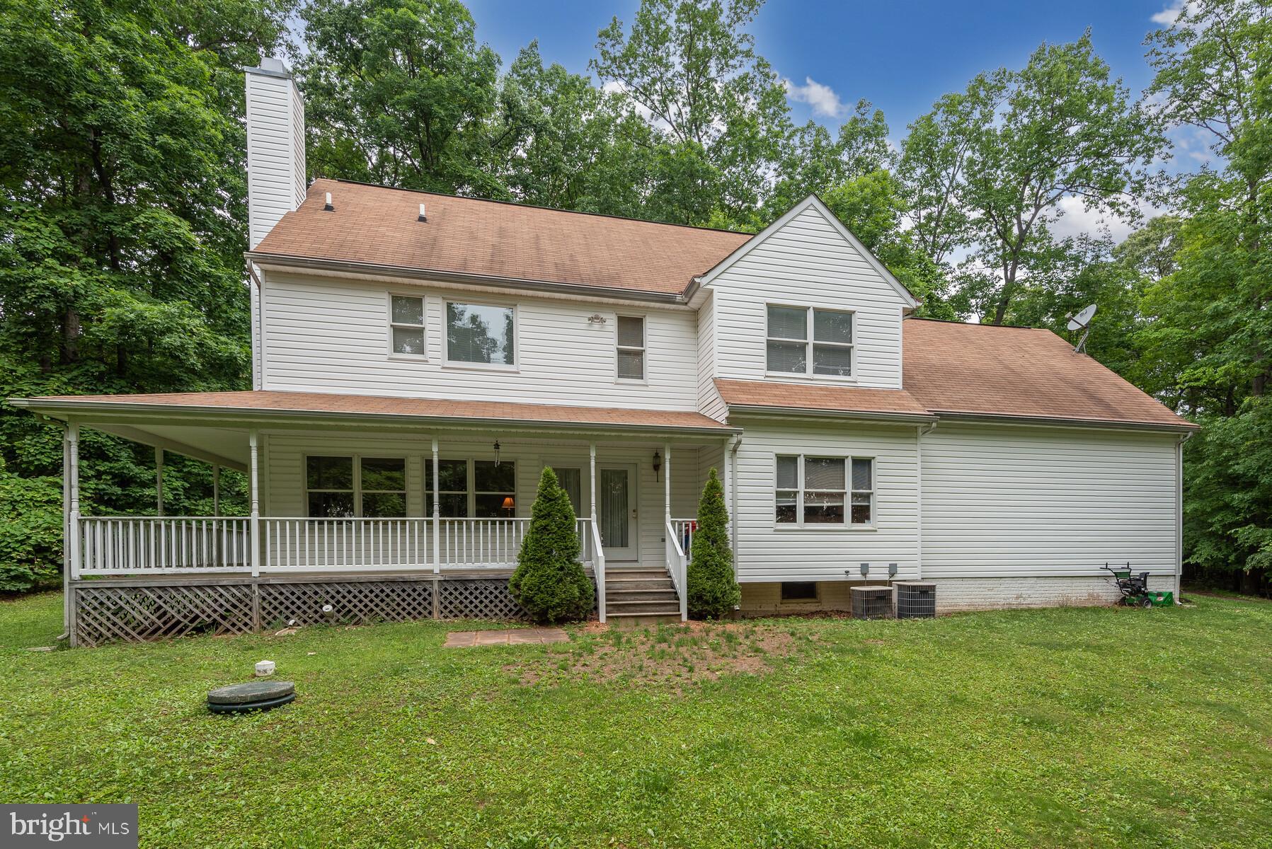 1195 Woods Road Westminster, MD 21158 - Photo 15 of 32 HUGE Wrap around!