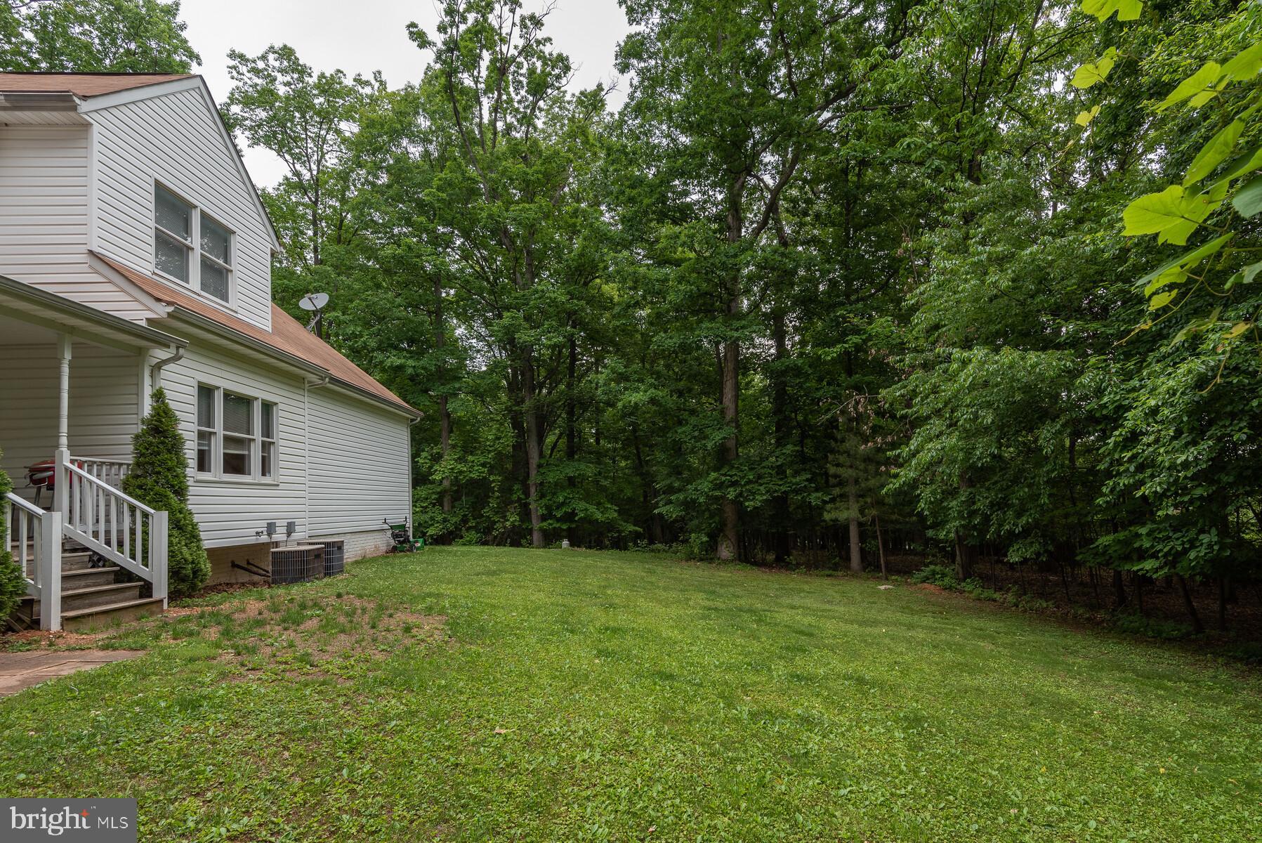 1195 Woods Road Westminster, MD 21158 - Photo 26 of 32 ENJOY PRIVACY