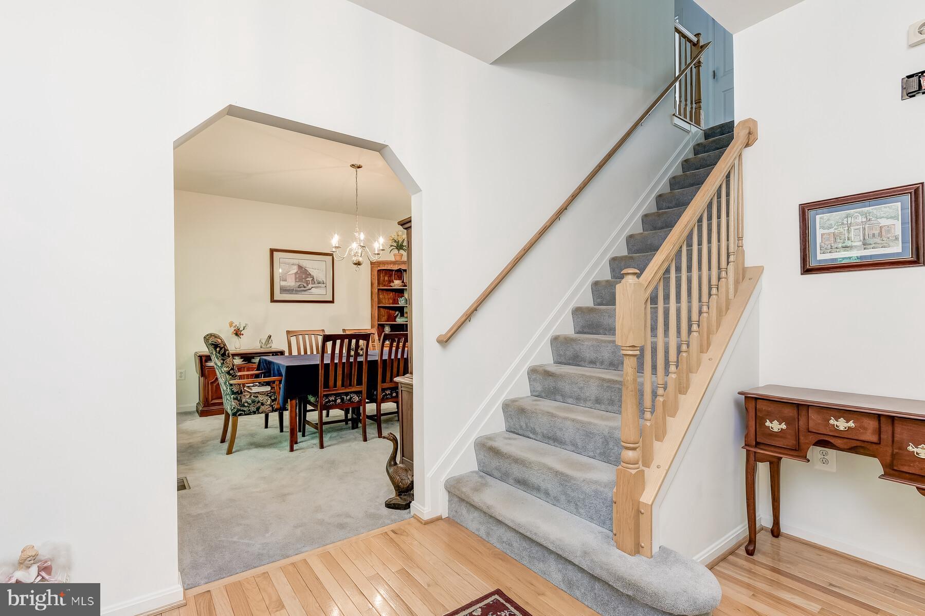 Large Foyer!