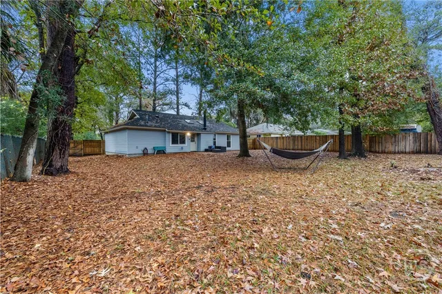 $2,400 | 31 Austin Drive, Savannah, GA 31419