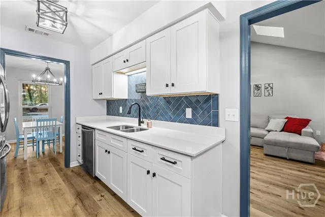 $2,400 | 31 Austin Drive, Savannah, GA 31419