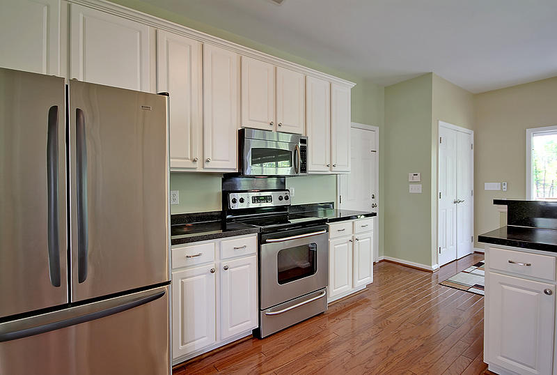 9464 Ayscough Road Summerville, SC 29485 - Photo 16 of 28 Kitchen2