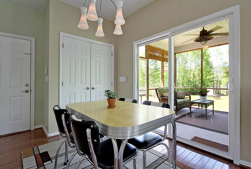 9464 Ayscough Road Summerville, SC 29485 - Photo 18 of 28 Eatin