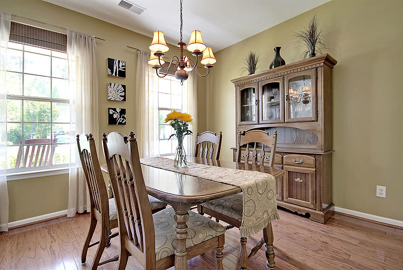 9464 Ayscough Road Summerville, SC 29485 - Photo 10 of 28 Dining