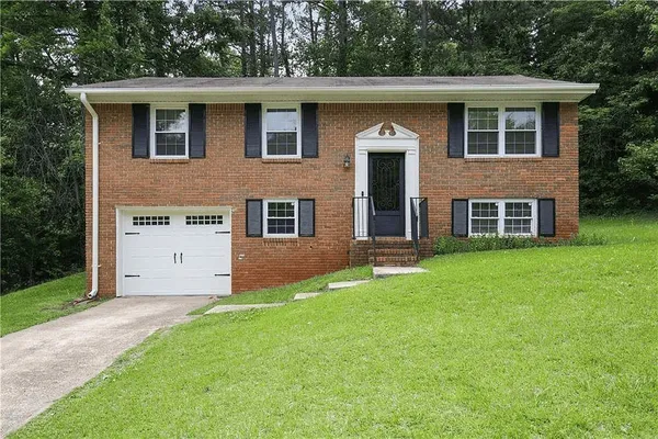 $450,000 | 2444 Rolling View Drive, Smyrna, GA 30080