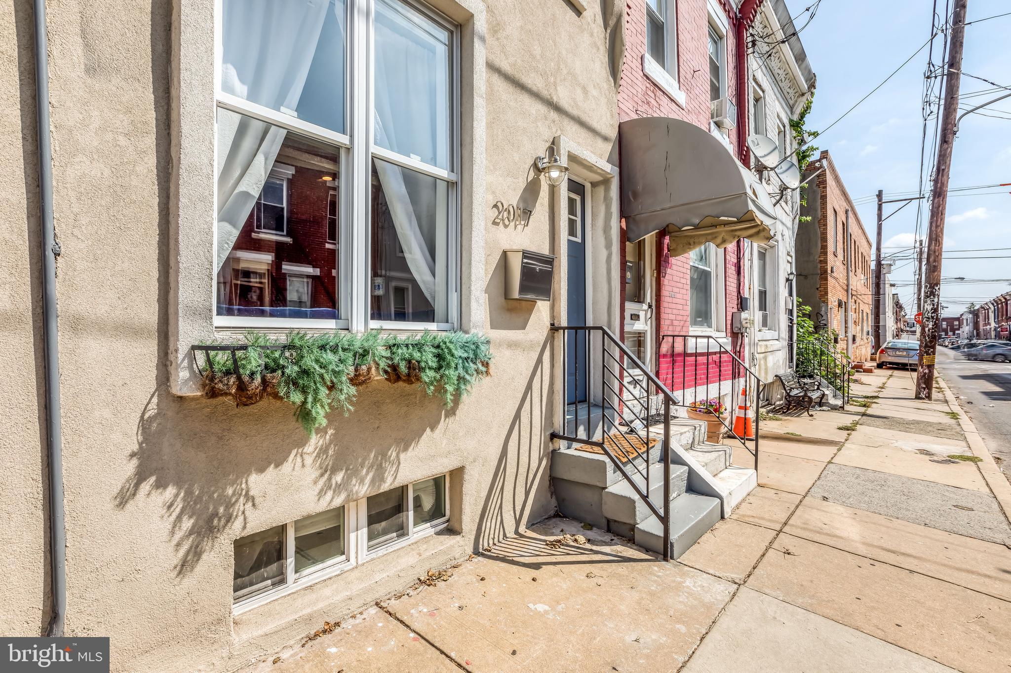 2017 Pierce Street Philadelphia, PA 19145 - Photo 16 of 17 Front Exterior