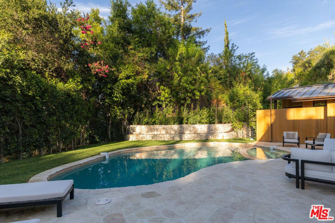 4146 High Valley Road Los Angeles, CA 91436 - Photo 10 of 19