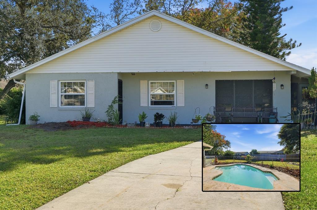 a front view of house with yard