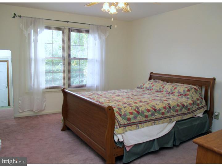 629 Chapel Road Cinnaminson, NJ 08077 - Photo 14 of 20 Bedroom 2