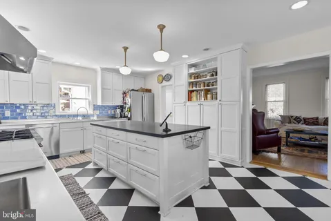 $739,000 | 212 Dearborn Avenue, Silver Spring, MD 20901