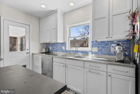 $739,000 | 212 Dearborn Avenue, Silver Spring, MD 20901