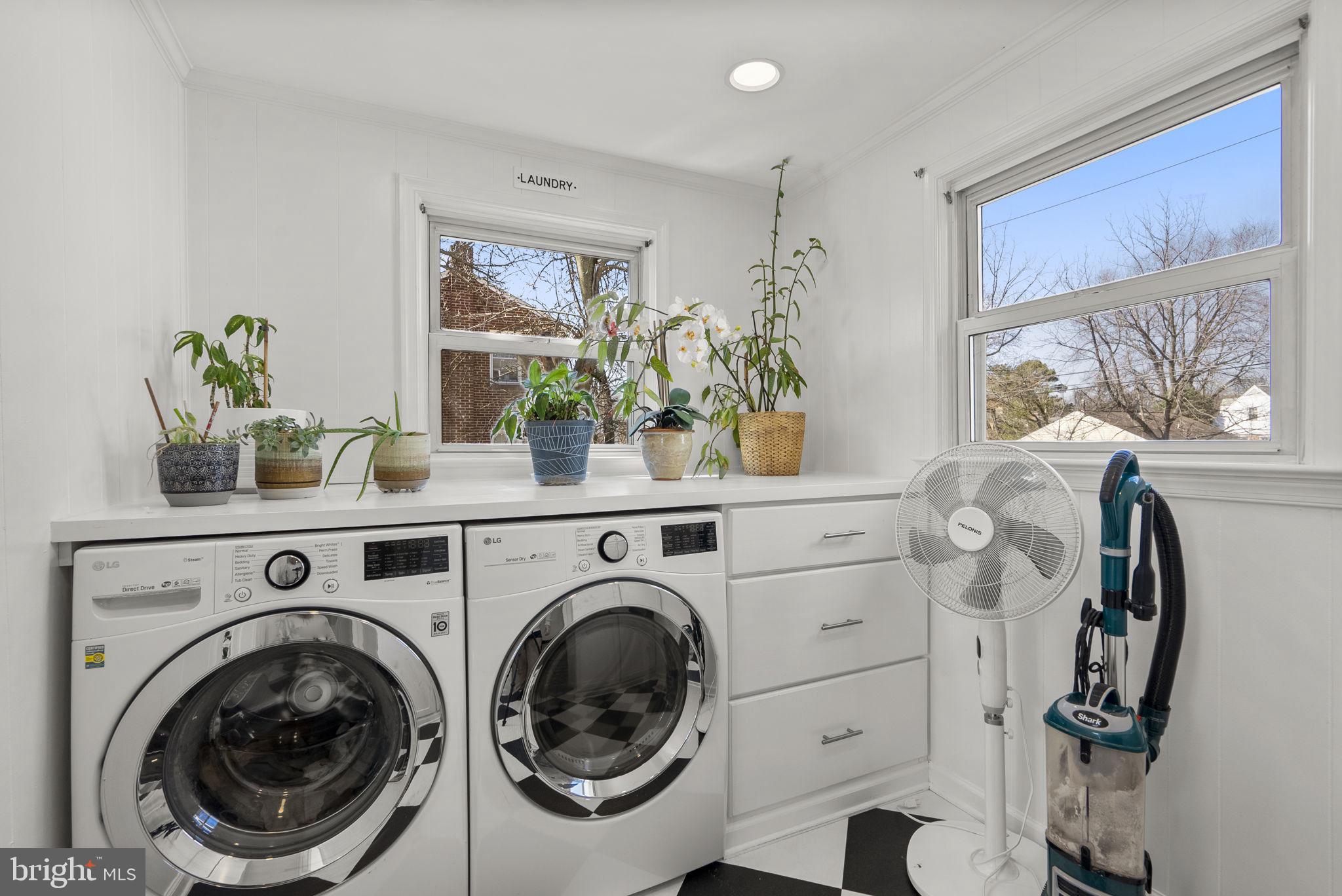 212 Dearborn Avenue Silver Spring, MD 20901 - Photo 18 of 42 Main Level Laundry Room