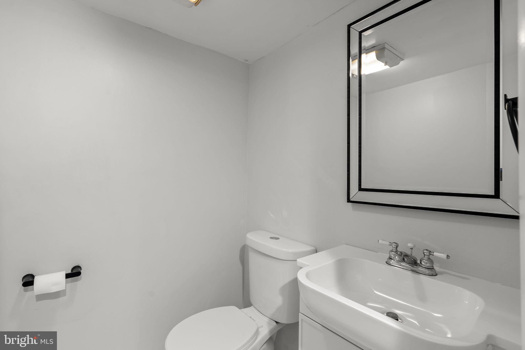 212 Dearborn Avenue Silver Spring, MD 20901 - Photo 32 of 42 Renovated Powder Room