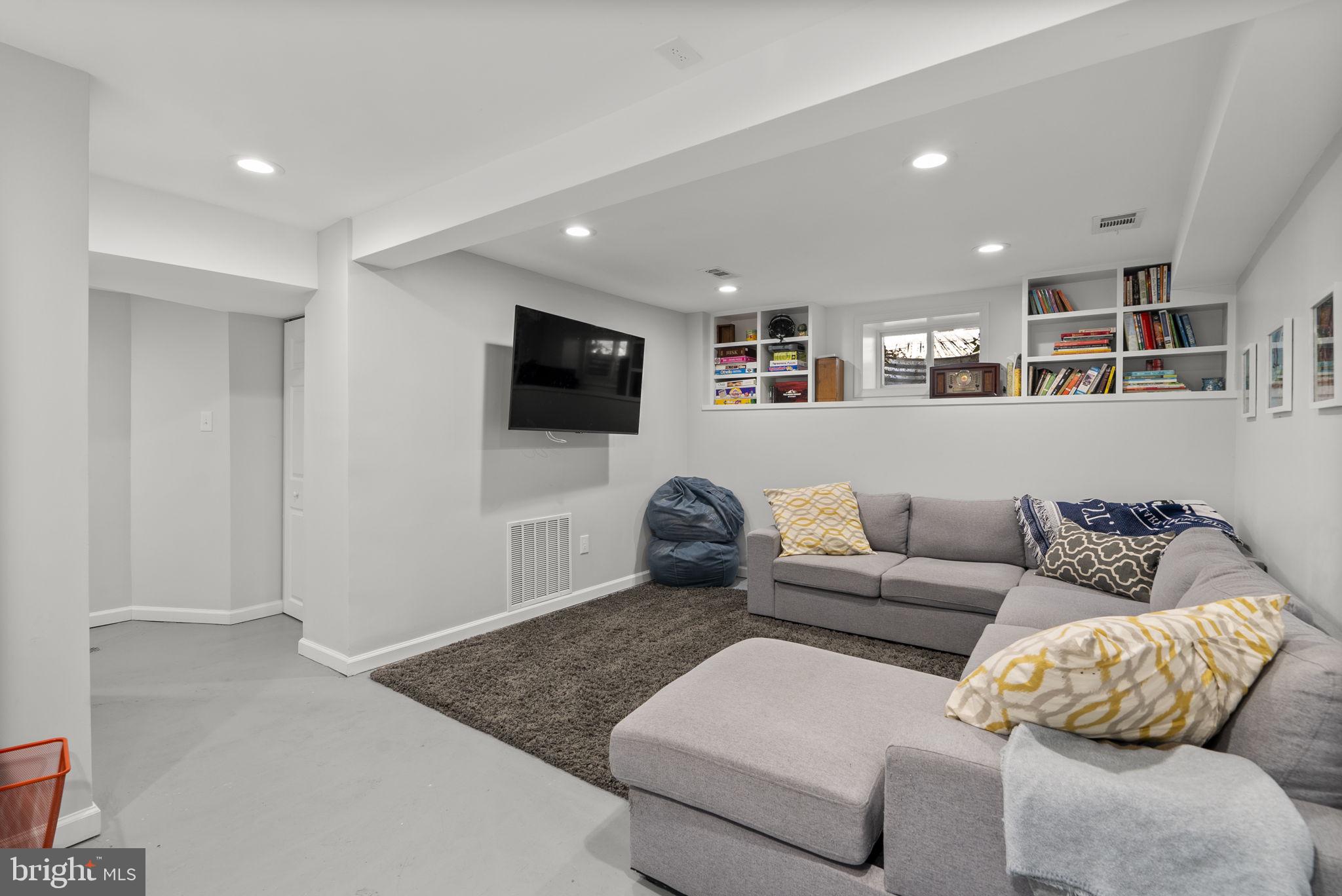 212 Dearborn Avenue Silver Spring, MD 20901 - Photo 34 of 42 Lower Level Family Room