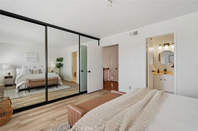 $784,900 | 5566 Aldershot Walk, Westminster, CA 92683