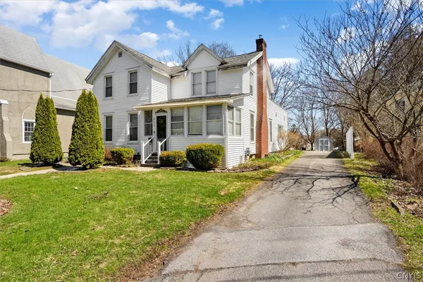 $184,900 | 337 Mac Arthur Parkway, Oneida, NY 13421
