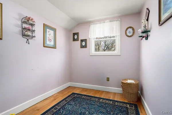 $184,900 | 337 Mac Arthur Parkway, Oneida, NY 13421