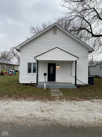 $1,050 | 1820 South M Street, Elwood, IN 46036