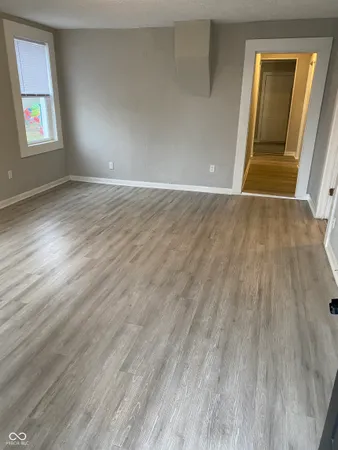 $995 | 1820 South M Street, Elwood, IN 46036