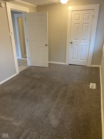 $995 | 1820 South M Street, Elwood, IN 46036