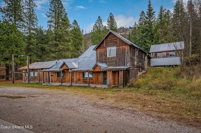 $485,000 | 22090 State Highway 3, Cataldo, ID 83810