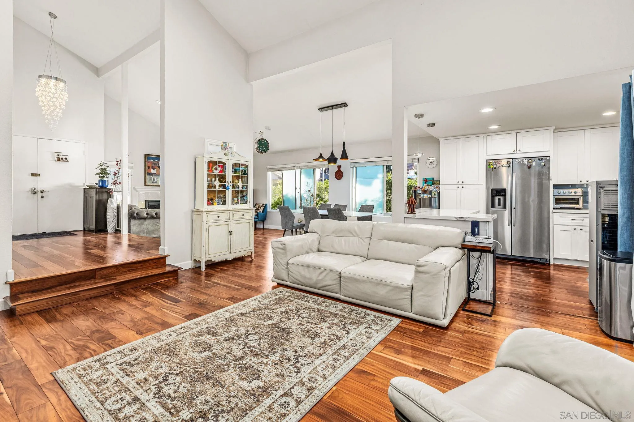 10831 Ironwood Road Scripps Ranch, CA 92131 - Photo 2 of 25