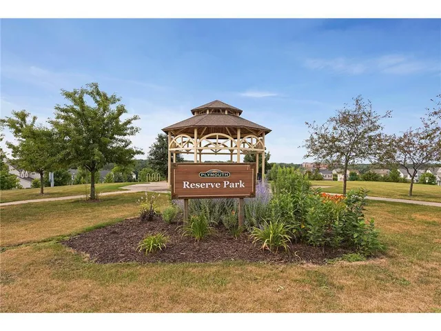 $2,750 | 13750 54th Avenue North, Unit 106, Plymouth, MN 55446