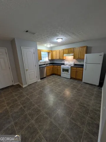 $1,300 | 2953 Fields Drive, Lithonia, GA 30038