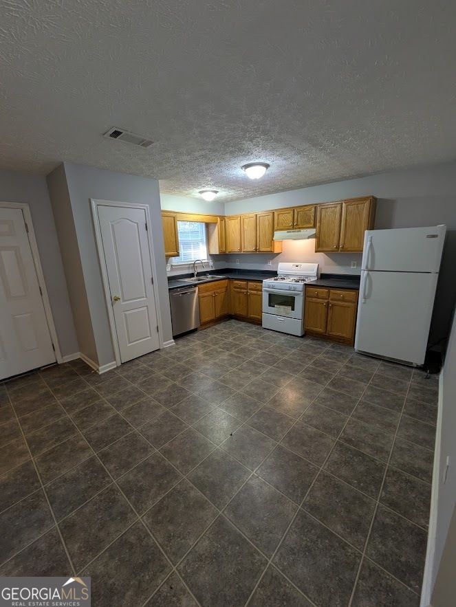 2953 Fields Drive Lithonia, GA 30038 - Photo 5 of 11