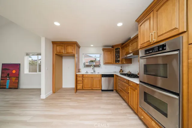 a view of empty room with a window