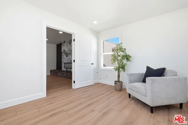 $1,044,990 | 11934 South Van Ness Avenue, Hawthorne, CA 90250