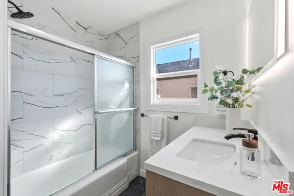 $1,044,990 | 11934 South Van Ness Avenue, Hawthorne, CA 90250