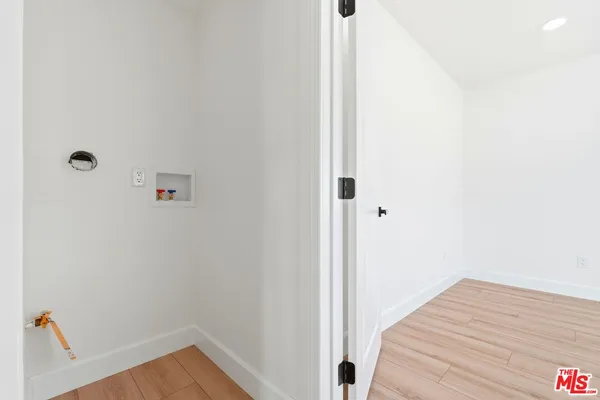 $1,044,990 | 11934 South Van Ness Avenue, Hawthorne, CA 90250