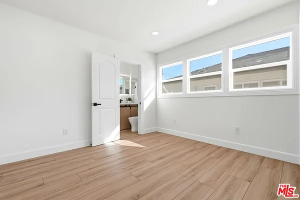$1,044,990 | 11934 South Van Ness Avenue, Hawthorne, CA 90250