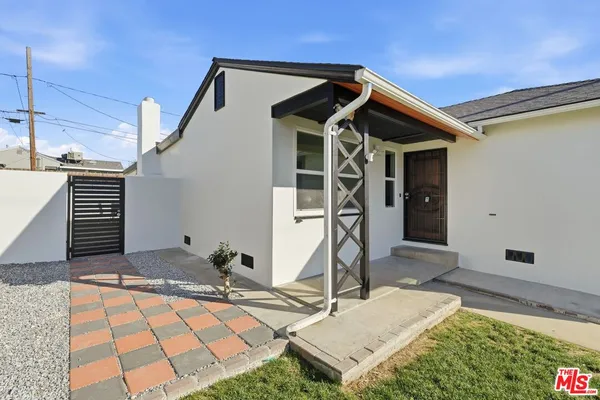$1,044,990 | 11934 South Van Ness Avenue, Hawthorne, CA 90250