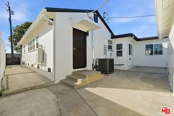 $1,044,990 | 11934 South Van Ness Avenue, Hawthorne, CA 90250