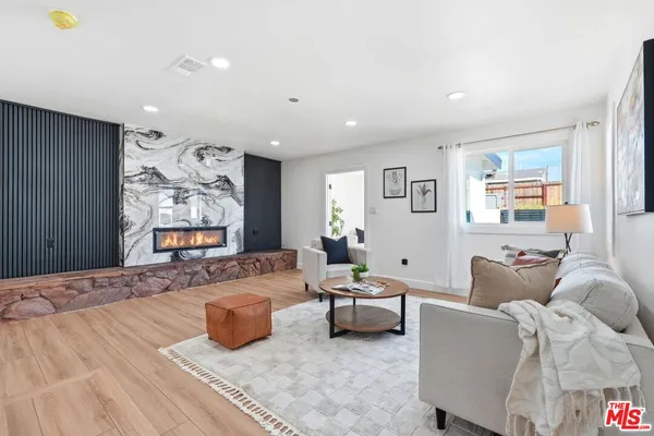 $1,044,990 | 11934 South Van Ness Avenue, Hawthorne, CA 90250