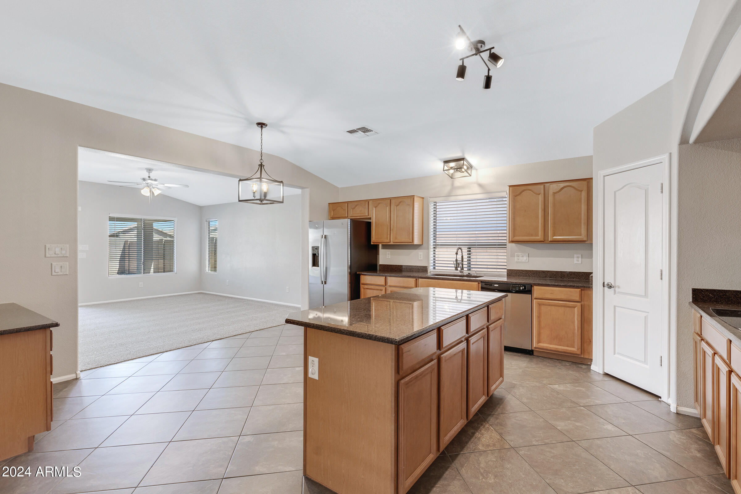 42712 West Venture Road Maricopa, AZ 85138 - Photo 21 of 36 42712 W Venture Rd-20