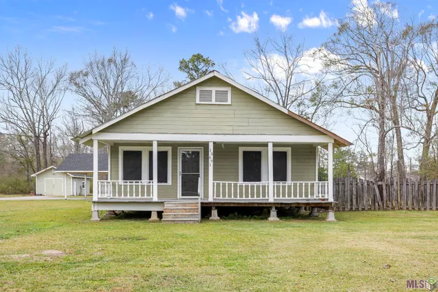 $1,700 | 13691 Andrews Road, Denham Springs, LA 70726